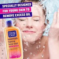 Clean And Clear Essentials Foaming Facial Wash 100ml - image 2