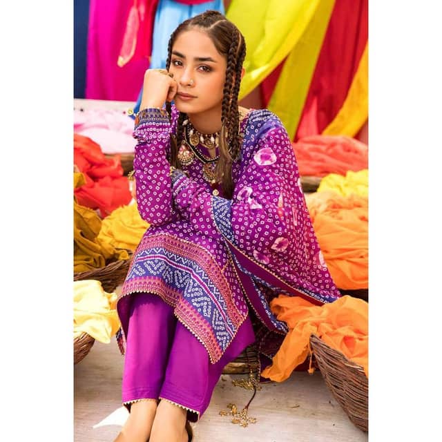 Chunri Lawn Unstitched Gold Printed Suit CL-32283A 3PC