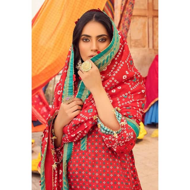 Chunri Lawn Unstitched Gold Printed Suit CL-22172A 3PC