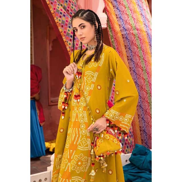 Chunri Lawn Unstitched Lacquer Printed Suit CL-32101A 3PC