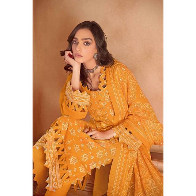 Embroidered Chunri Lawn Unstitched Suit CL-32161 3PC