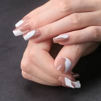 Nail Queen Flat White - image 4