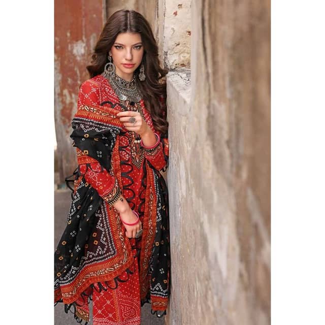 Chunri Lawn Unstitched Suit CL-32092B 3PC