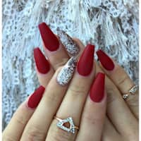 Nail Bears Red Matte x Glittery Nails