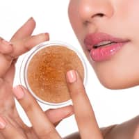 Conatural Natural Lip Scrub - image 2
