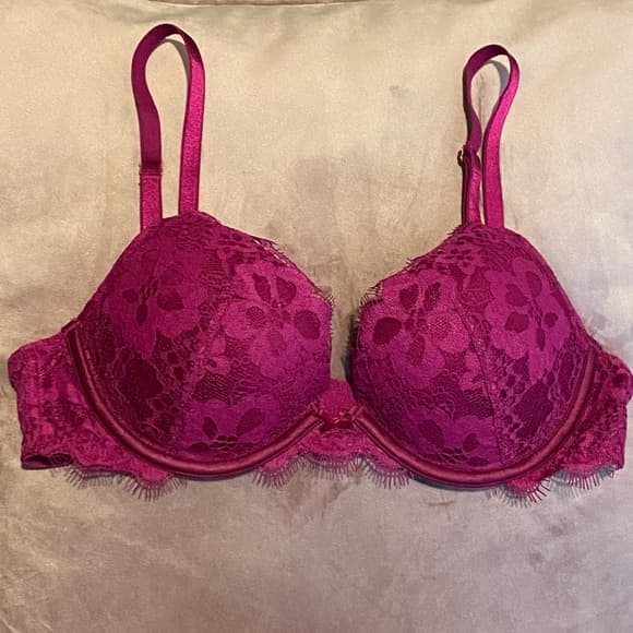 Victoria's Secret Bra 23231450
