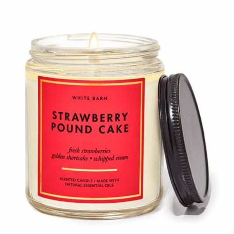 Bath And Body Works Candle Strawberry Pound Cake 227g