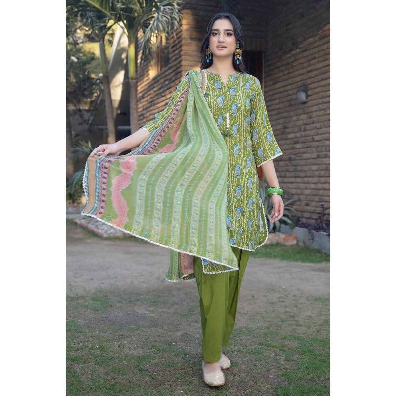 Lawn Unstitched Printed Suit with chiffon dupatta BM-32031 3PC