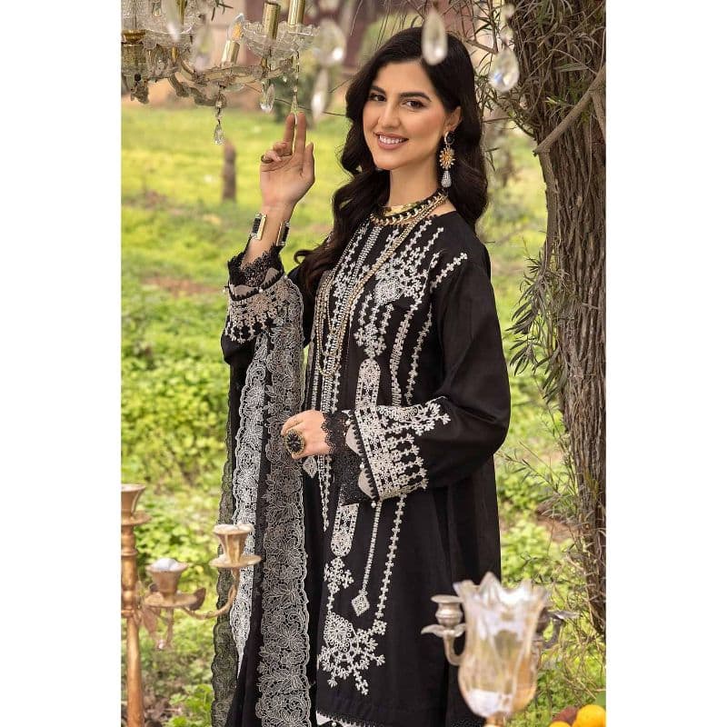 Embroidered Lawn Unstitched Suit with Embroidered Chiffon Dupatta PM-32008 3PC