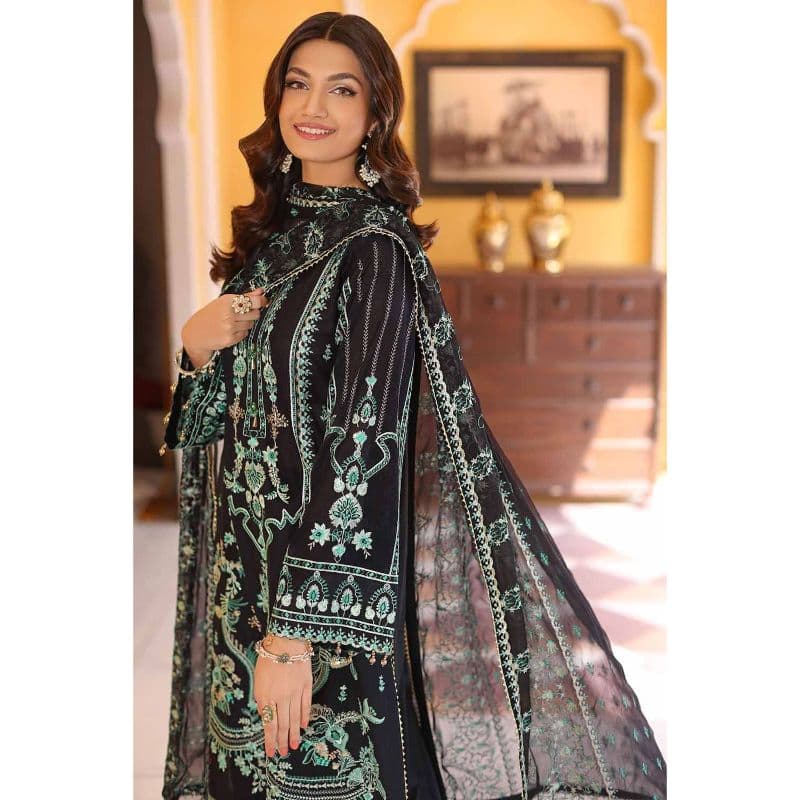 Sequins and Zari Embroidered Lawn Unstitched Suit with Sequins and Zari Embroidered Chiffon Dupatta PM-32002 3PC