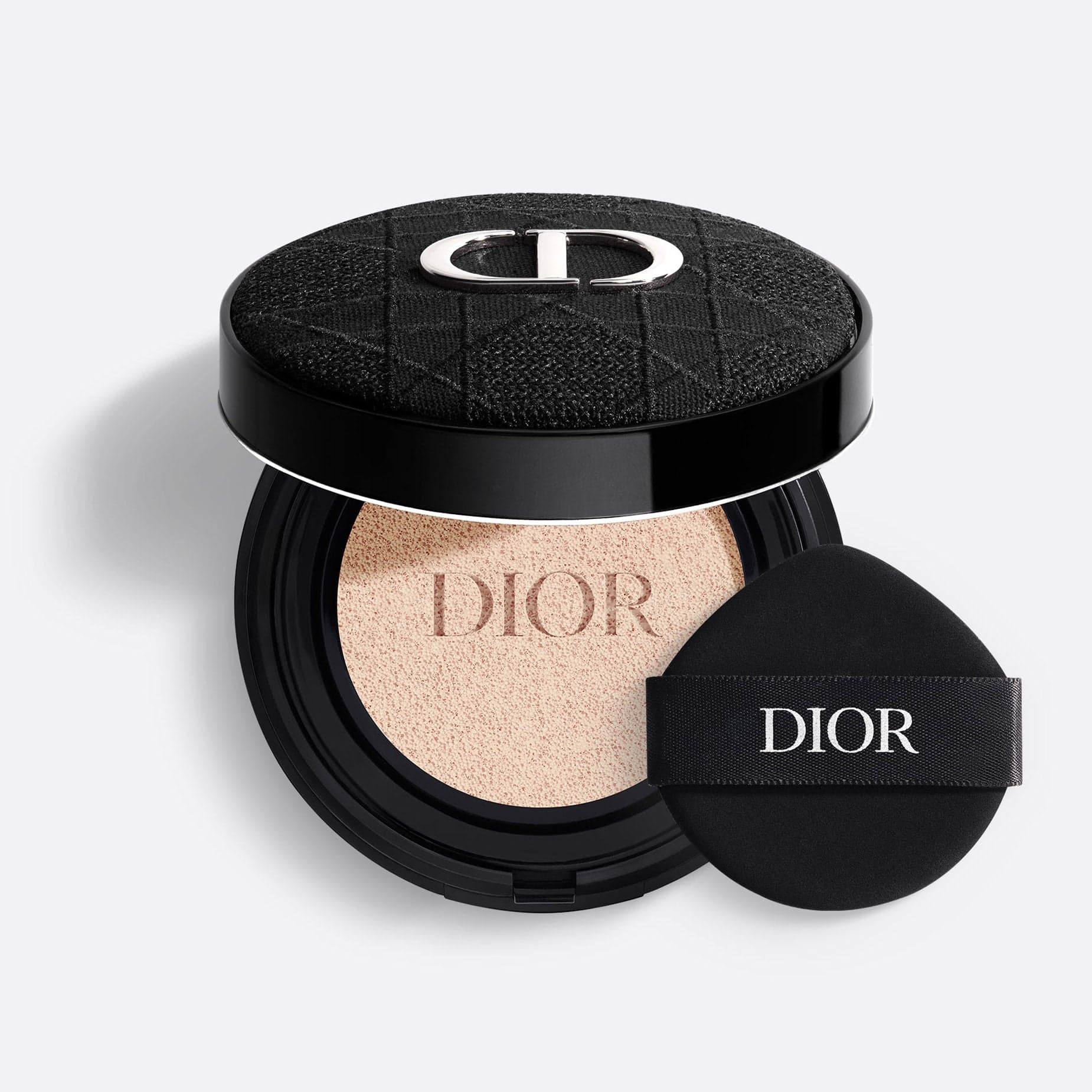 DIOR Forever Perfect Cushion Luminouse Matte Finish Foundation