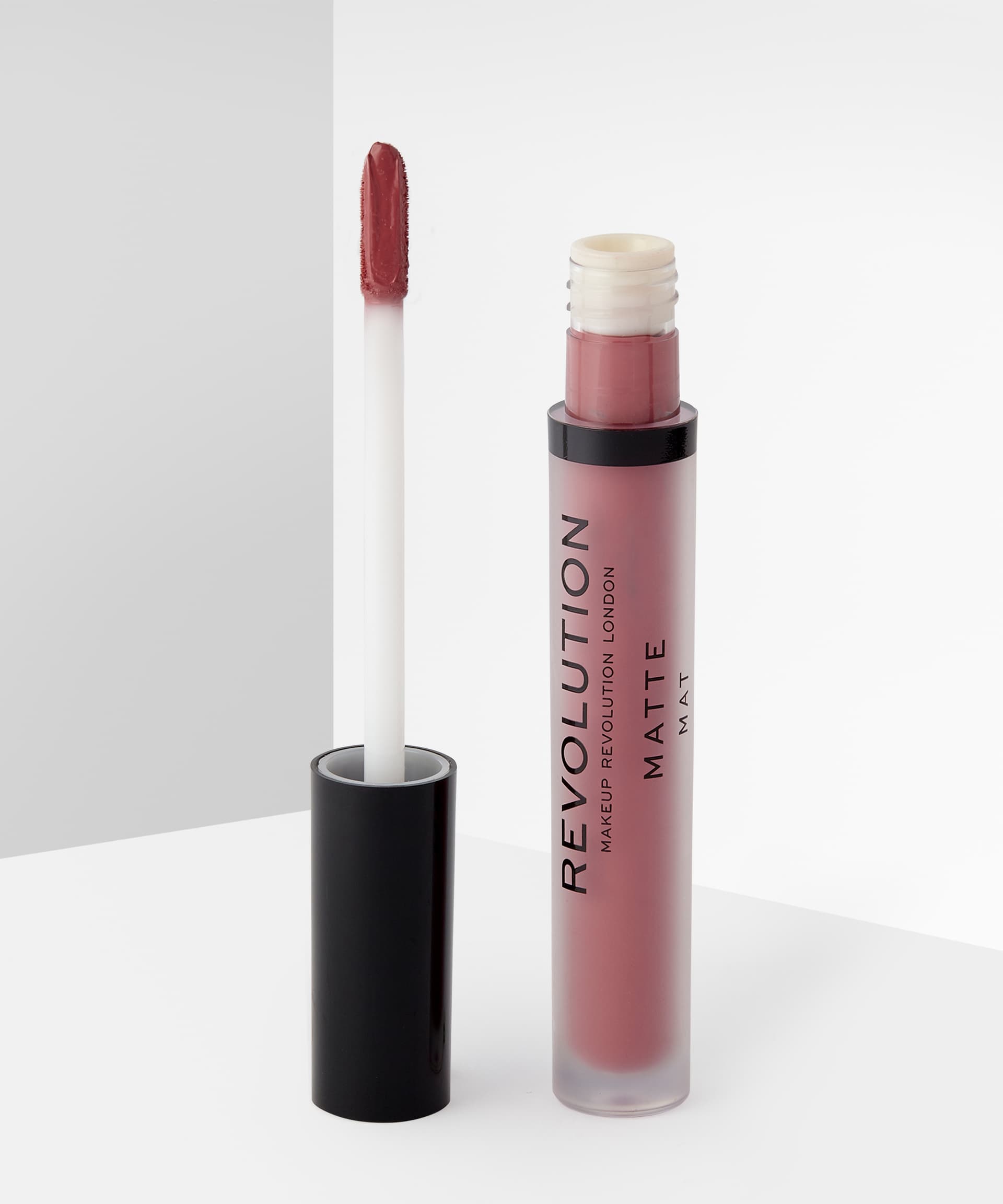 Makeup Revolution Poise 115 Matte Lip