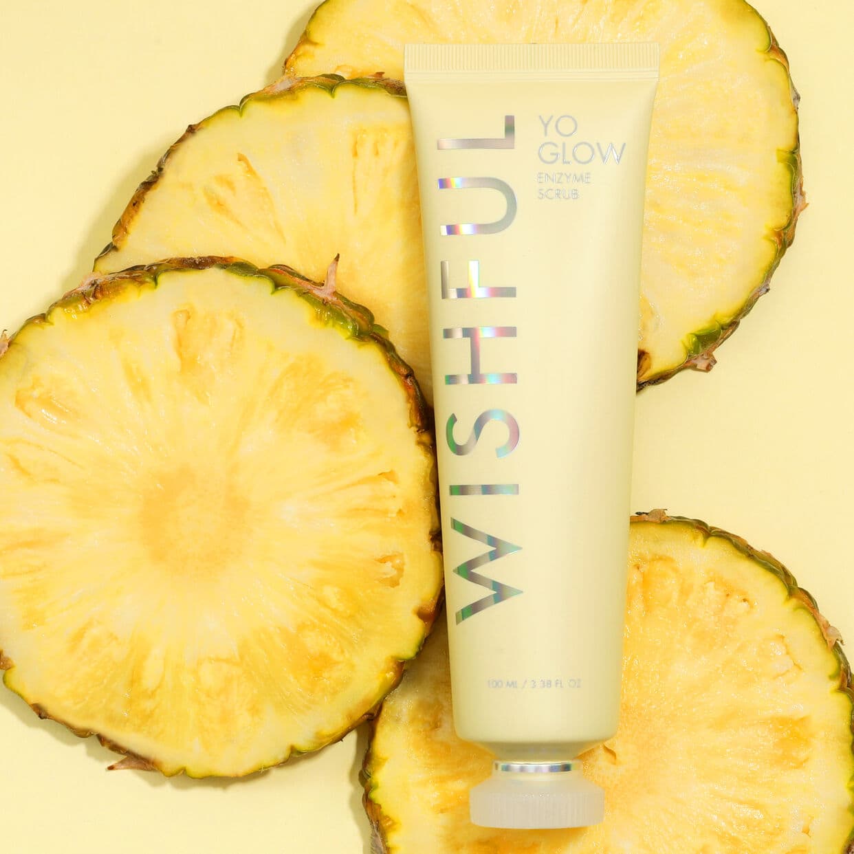 Huda Beauty Yo Glow Enzyme Scrub