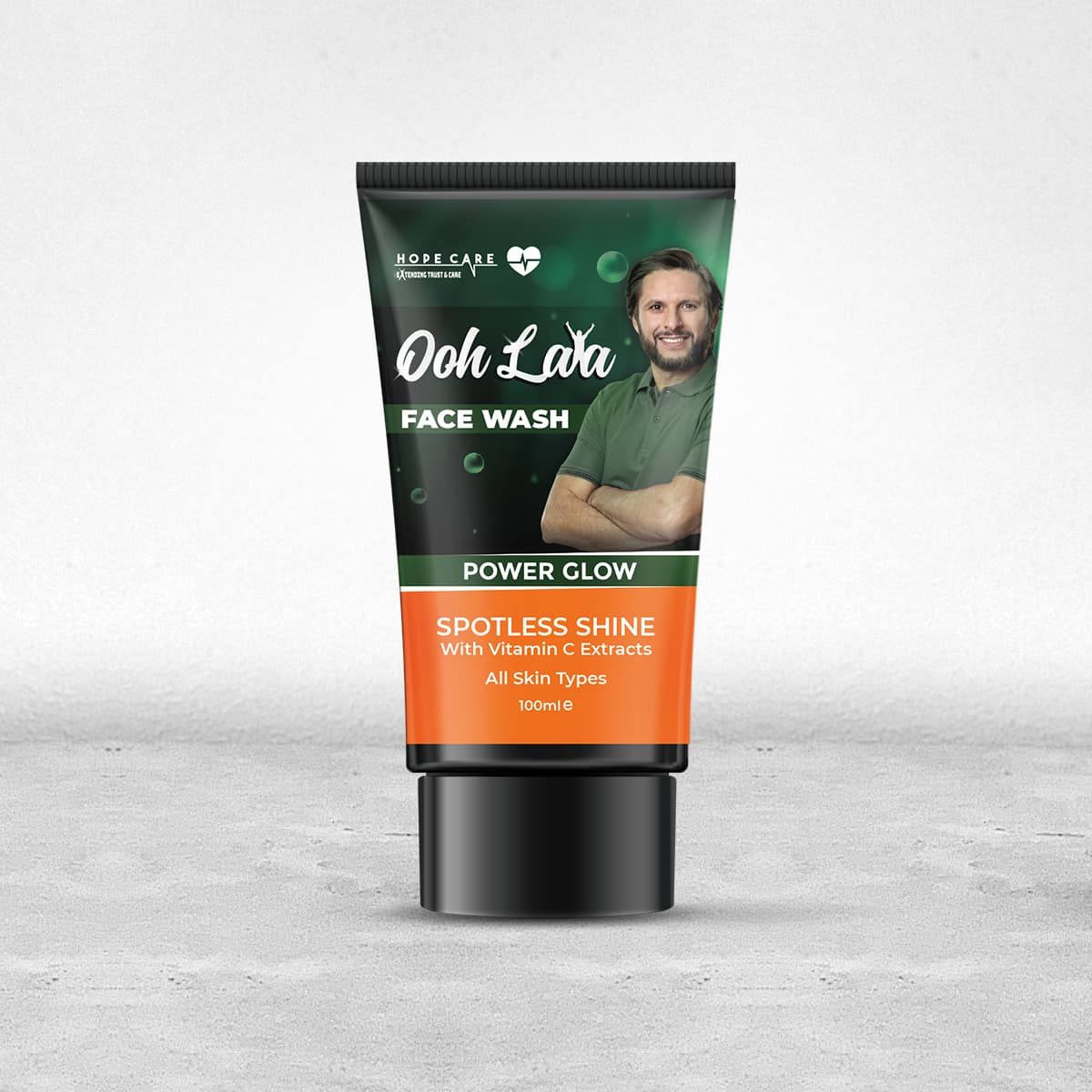 Ooh lala Power Glow Facewash 100ml