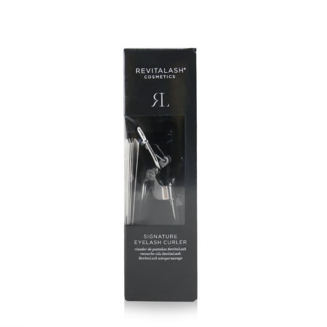 Makeup Revolution Renaissance Matte Lipstick-118 Rose