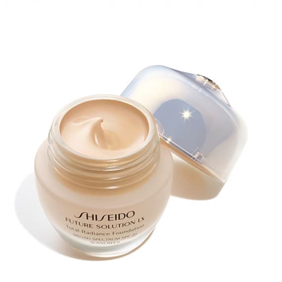 Shiseido Future Solution LX Total Radiance Foundation SPF 20 (Without Box)